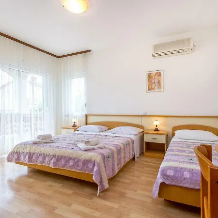 Nevia Apartamento *